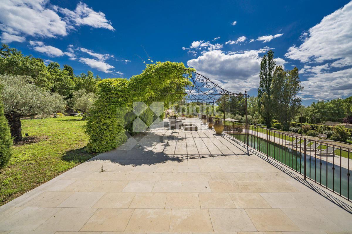 Вилла в Шатонёф-Грасе, Франция, 380 м2 фото 3