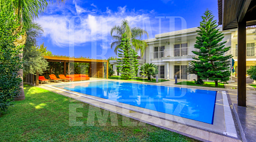 Вилла в Анталии, Турция, 540 м2 фото 1