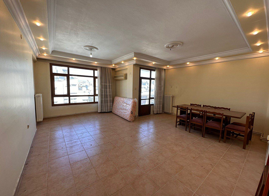 Квартира в Мерсине, Турция, 135 м2