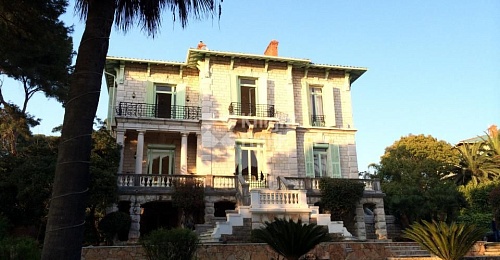 Вилла в Рокбрюн-Кап-Мартен, Франция, 550 м2 фото 1