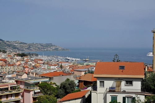 Апартаменты в Сан-Ремо, Италия, 117 м2 фото 1