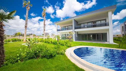 Вилла в Анталии, Турция, 400 м2 фото 1