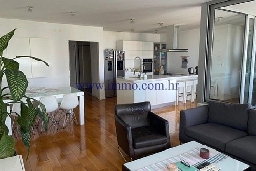 Апартаменты в Сплите, Хорватия, 130 м2 фото 1
