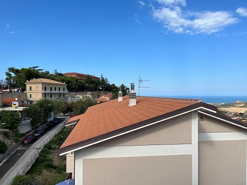 Квартира в Читта-Сант-Анджело, Италия, 80 м2 фото 1