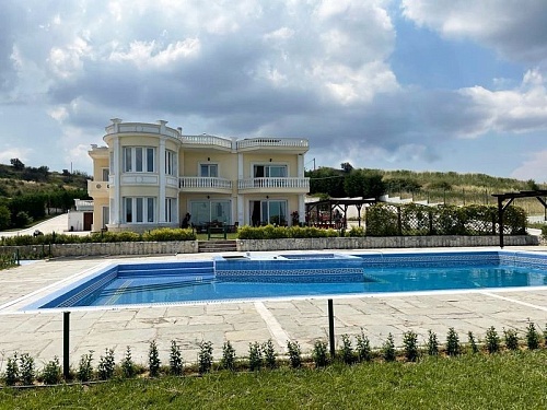 Вилла в Салониках, Греция, 1 000 м2 фото 1