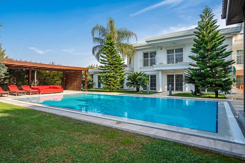Вилла в Анталии, Турция, 650 м2 фото 1