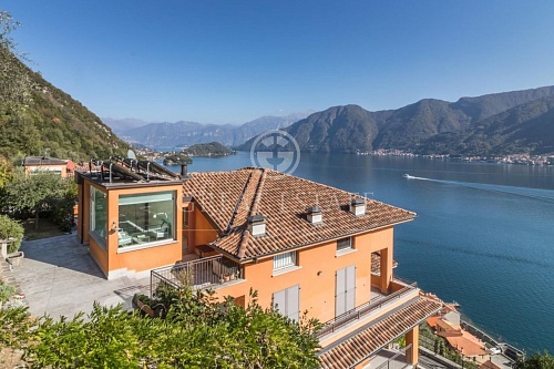 Апартаменты в Комо, Италия, 350 м2 фото 1