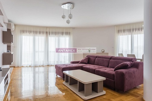 Апартаменты в Бечичи, Черногория, 130 м2 фото 1