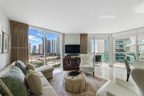 Квартира в Майами, США, 120 м2 фото 1