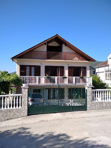Дом в Ластве, Черногория, 300 м2 фото 1