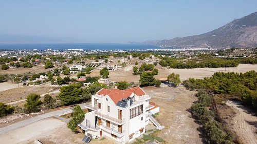 Вилла в Лутраки, Греция, 300 м2 фото 1