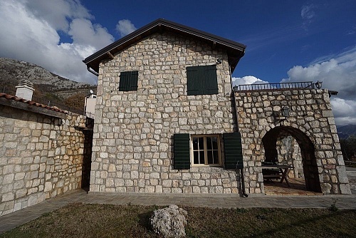 Дом в Баре, Черногория, 400 м2 фото 1