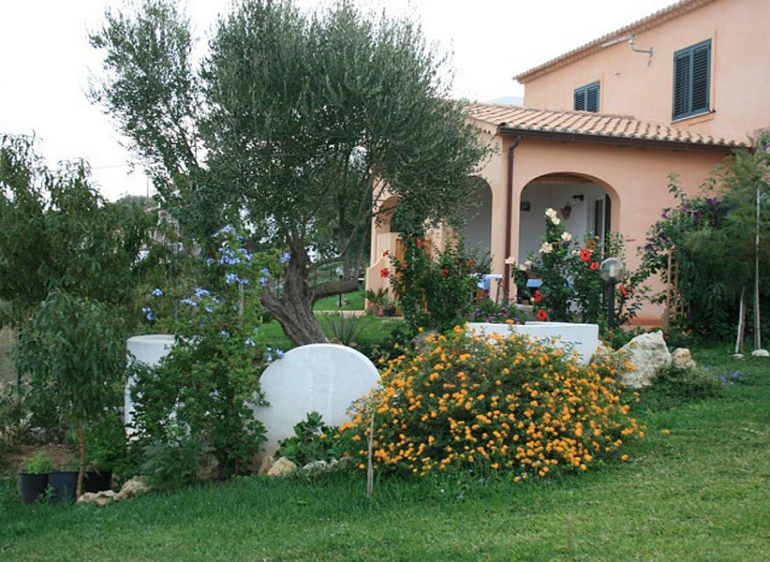 Вилла в Дзамброне, Италия, 75 м2