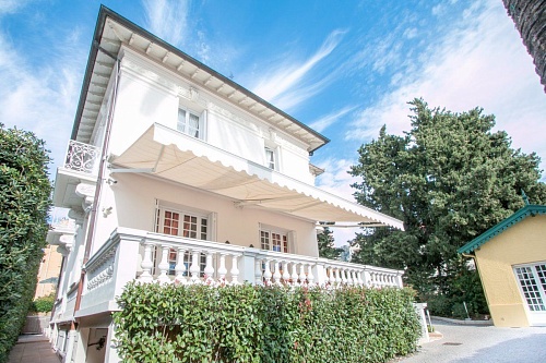 Вилла в Больё-сюр-Мер, Франция, 220 м2 фото 1
