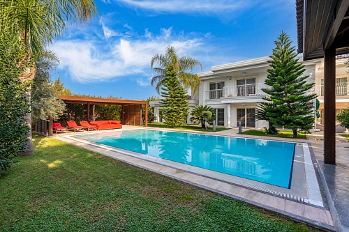 Вилла в Анталии, Турция, 650 м2 фото 1