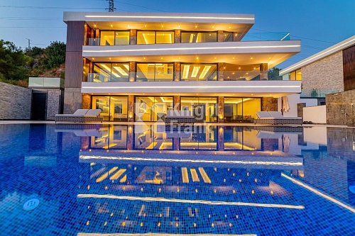 Вилла в Алании, Турция, 825 м2 фото 1