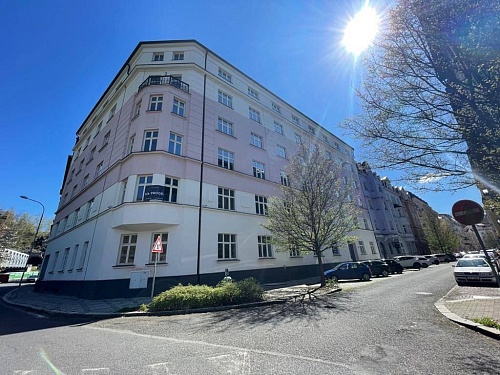 Квартира в Карловы Вары, Чехия, 42.87 м2 фото 1