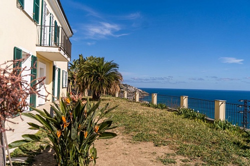 Вилла в Сан-Ремо, Италия, 550 м2 фото 1