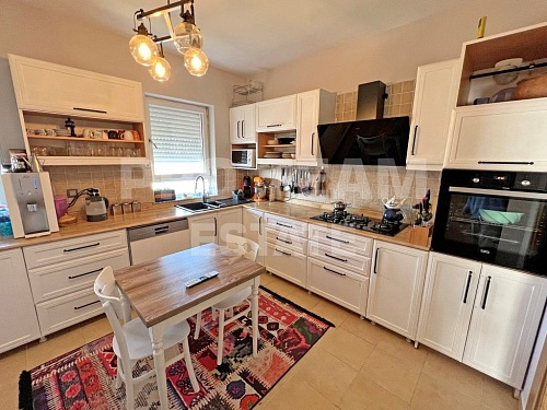 Апартаменты в Ларе, Турция, 250 м2 фото 1