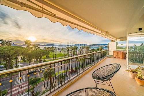 Апартаменты в Каннах, Франция, 75 м2 фото 1