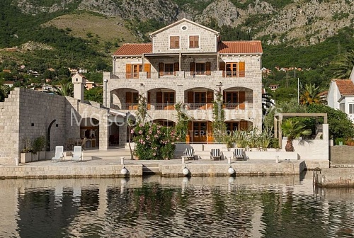 Вилла в Рисане, Черногория, 554 м2 фото 1