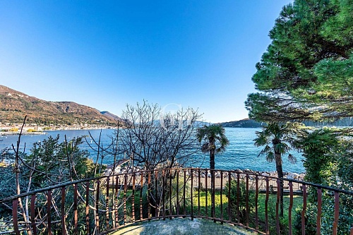 Вилла у озера Гарда, Италия, 240 м2 фото 1