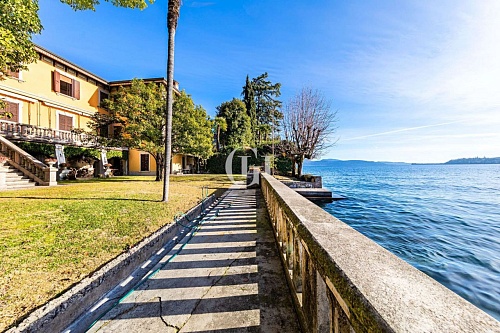 Квартира у озера Гарда, Италия, 112 м2 фото 1