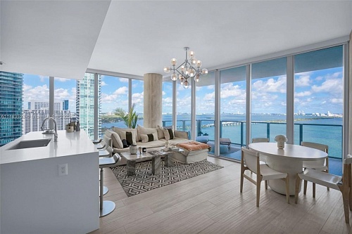 Квартира в Майами, США, 160 м2 фото 1