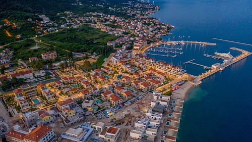 Поместье в Херцег-Нови, Черногория, 74 м2 фото 1