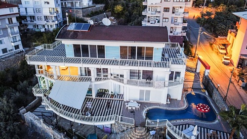 Вилла в Алании, Турция, 1 200 м2 фото 1