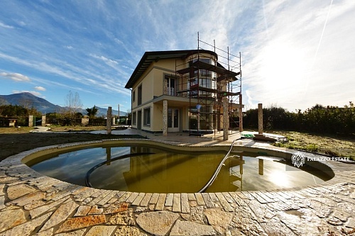 Вилла в Марина ди Пьетрасанта, Италия, 210 м2 фото 1