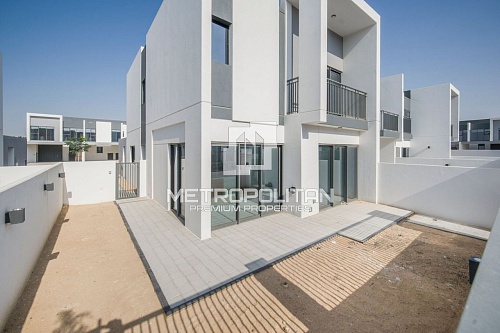 Таунхаус в Дубае, ОАЭ, 230 м2 фото 1