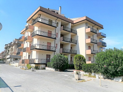 Пентхаус в Скалее, Италия, 46 м2 фото 1