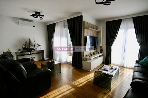 Апартаменты в Тивате, Черногория, 89 м2 фото 1