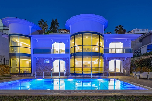 Вилла в Алании, Турция, 580 м2 фото 1