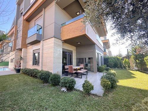 Дом в Аграх, Турция, 700 м2 фото 1