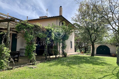 Вилла в Коллесальветти, Италия, 457.2 м2 фото 1