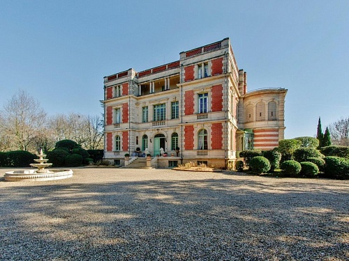 Поместье в Бордо, Франция, 1 100 м2 фото 1