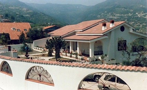 Вилла в Сан-Ремо, Италия, 350 м2 фото 1