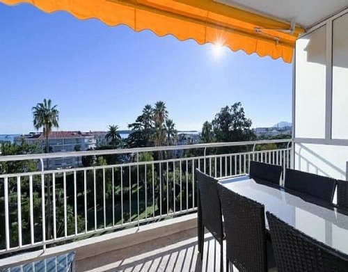 Апартаменты в Каннах, Франция, 95 м2 фото 1