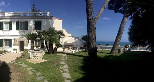 Вилла в Сан-Ремо, Италия, 200 м2 фото 1