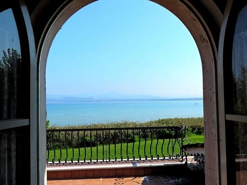 Вилла у озера Гарда, Италия, 460 м2 фото 1