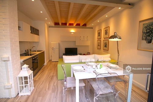 Апартаменты у озера Комо, Италия, 80 м2 фото 1