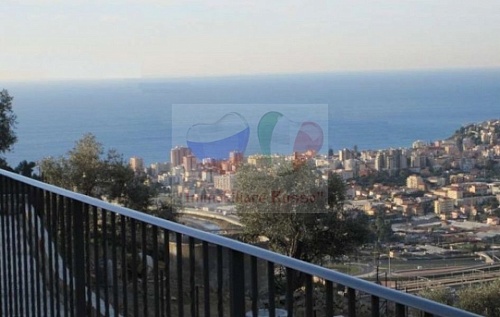 Вилла в Сан-Ремо, Италия, 250 м2 фото 1