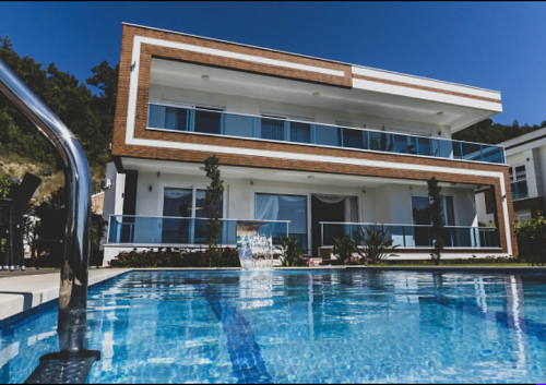 Вилла в Алании, Турция, 240 м2 фото 1