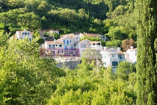 Апартаменты в Игало, Черногория, 67 м2 фото 1