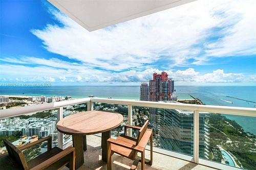 Квартира в Майами, США, 250 м2 фото 1