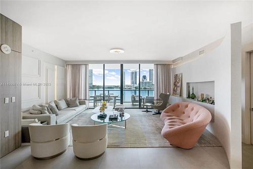 Квартира в Майами, США, 250 м2 фото 1