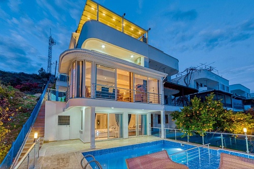 Вилла в Алании, Турция, 300 м2 фото 1