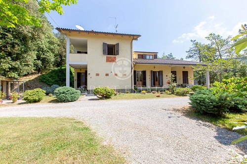 Дом в Кастильон-Фиорентино, Италия, 477.5 м2 фото 1